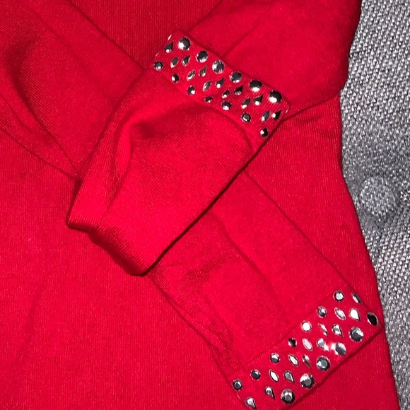 Woman’s studded Belldini Sweater ( Never Worn ) - Picture 7 of 10